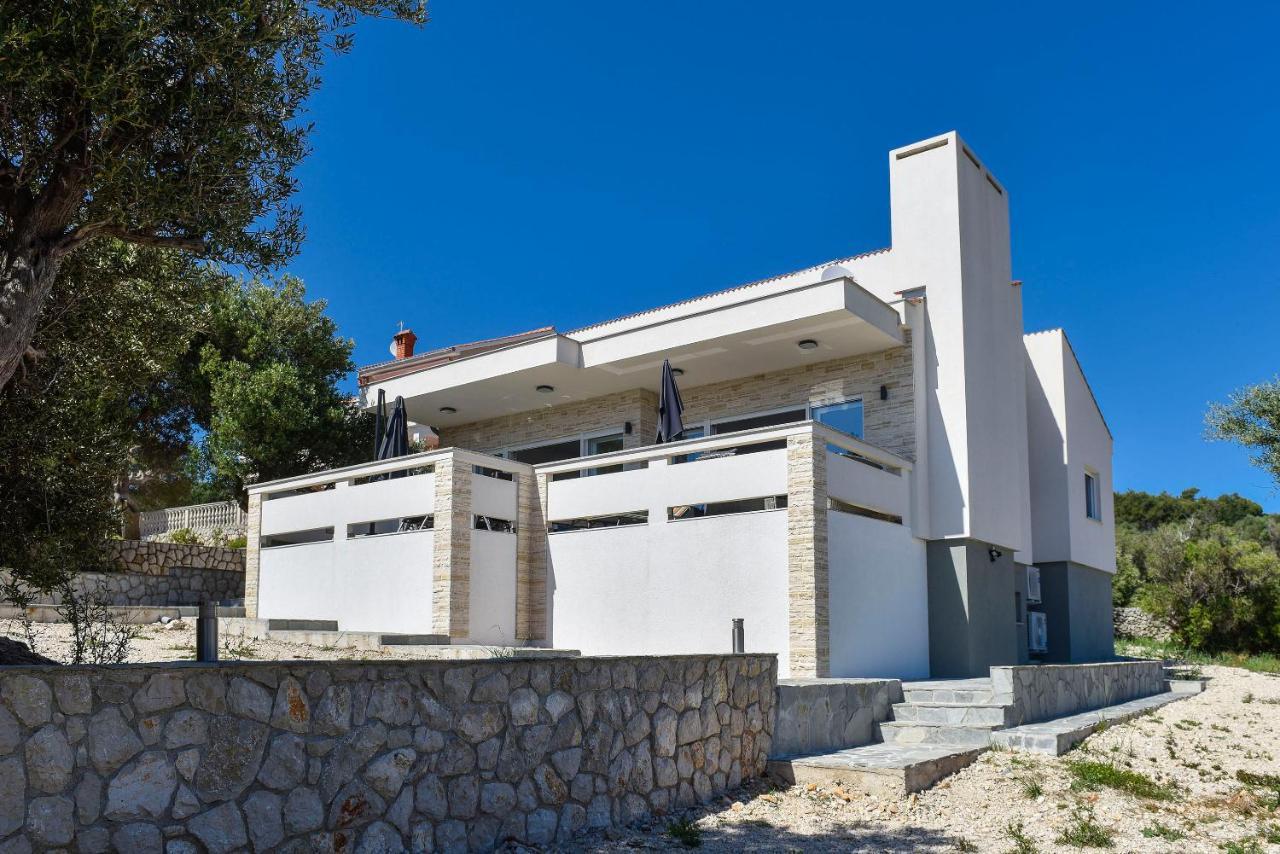 Moderner Bungalow mit Meerblick Lun  Eksteriør billede