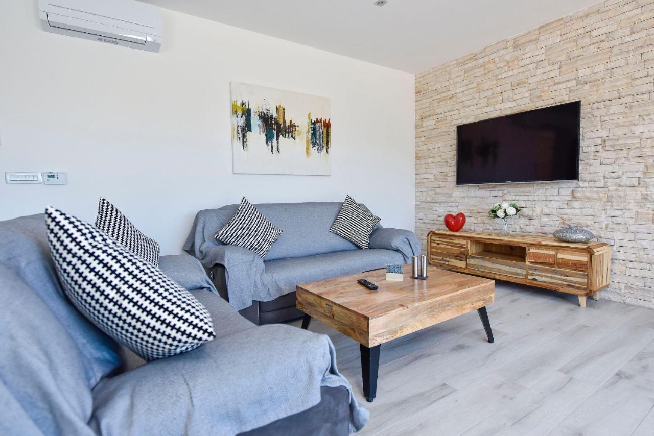 Moderner Bungalow mit Meerblick Lun  Eksteriør billede